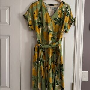 Vera Wang Green and Yellow Floral Midi Dress